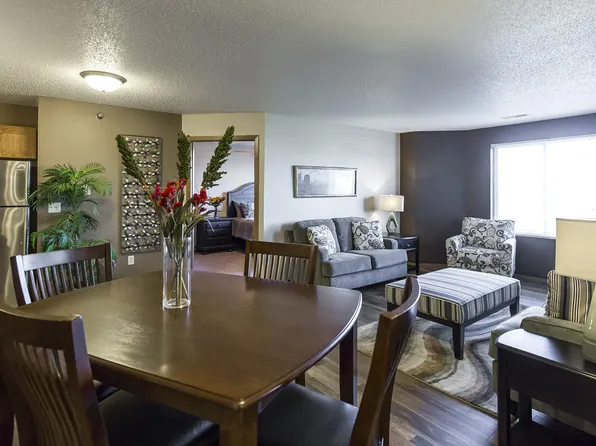 Cottonwood Apartment Homes