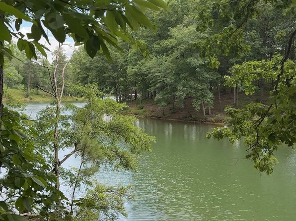 54 Shoreline Dr, Double Springs, AL 35553