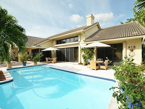 Home For Sale In Boca Grove