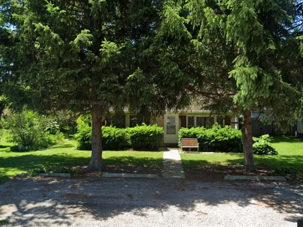 114 S 13th St, Chesterton, IN 46304