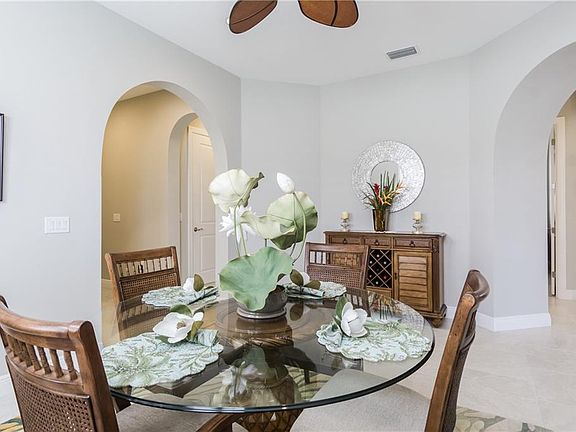 4th image of 10321 Crooked Creek Dr