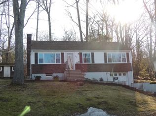 53 Summer Ave, Reading, MA 01867