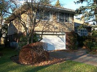 655 June Pl, Valley Stream, NY 11581