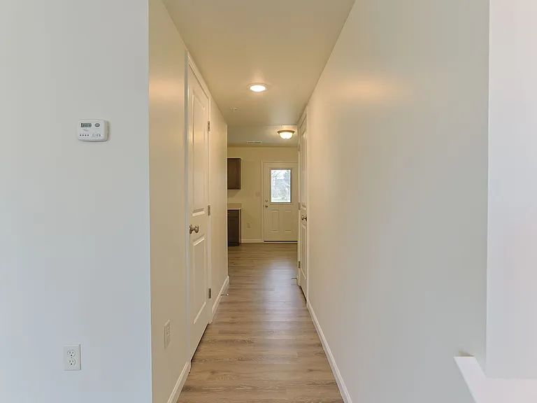 6 Scarlett St — Photo 2