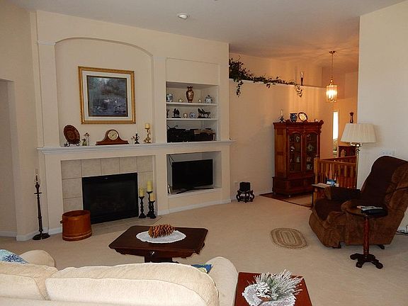 4th image of 104 Bedles Ct