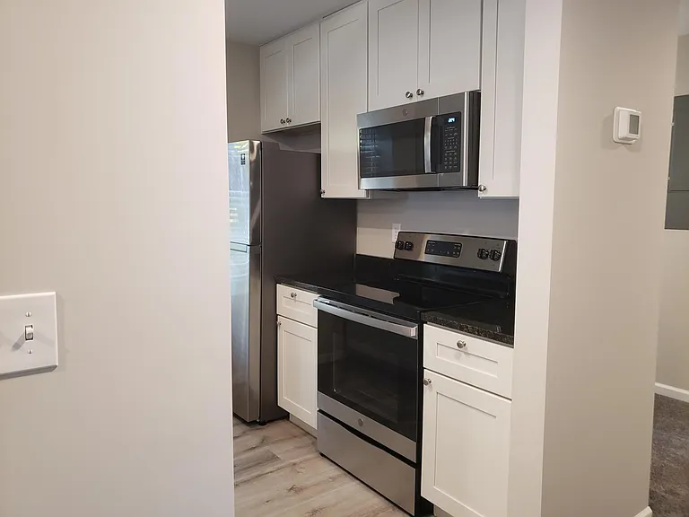 2106 Fairmont Ave SE — Photo 5
