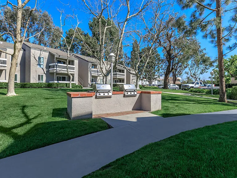 Peartree Apartments — Photo 11