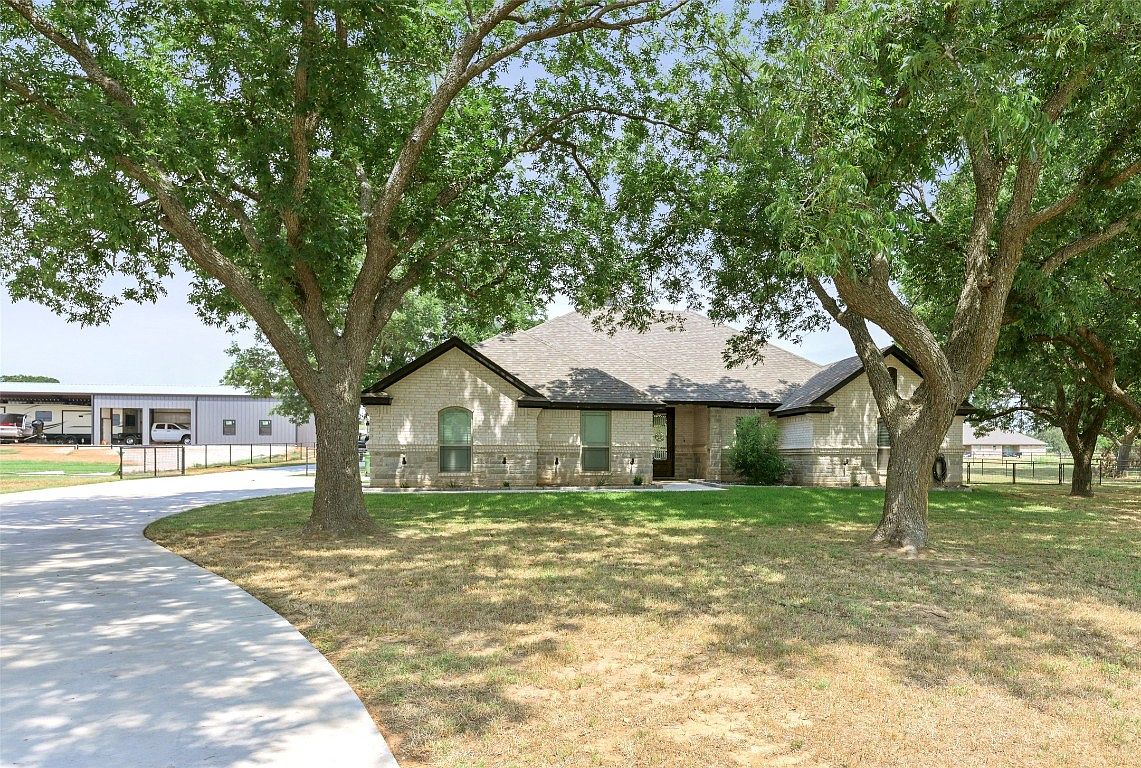 452 Pine Rd, Poolville, TX 76487 Zillow