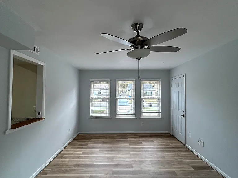 4968 Rugby Rd — Photo 3