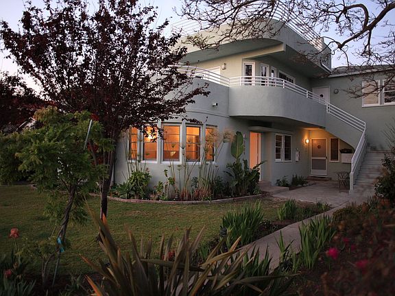 2nd image of 2505 20th St #2505