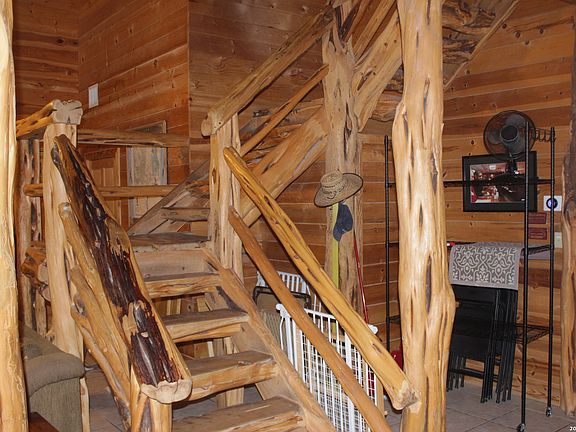 5th image of 896 Old Rocksprings Road