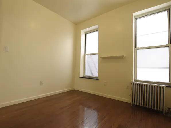 132 Ludlow Street image 4 of 7