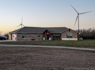 2484 Standifer Rd, Sulphur, OK 73086