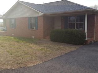 5867 Julian Rd, Hopkinsville, KY 42240