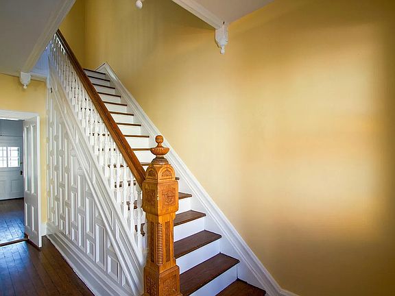 Stairs to 2nd Floor