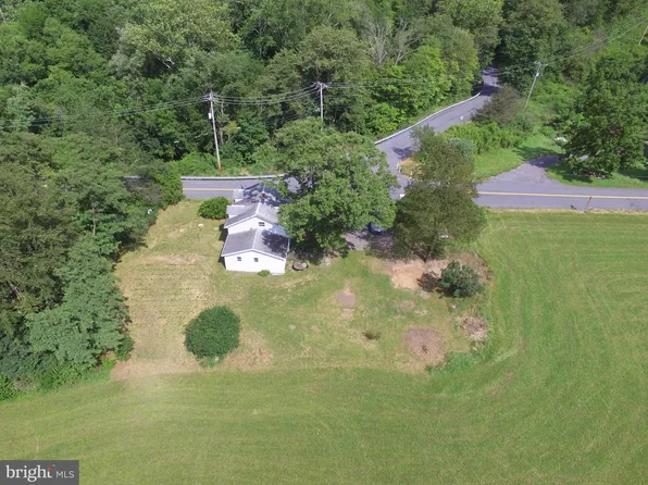 3332 Union Furnace Rd, Tyrone, PA 16686