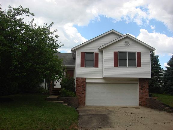 2nd image of 712 W Rosewood Dr