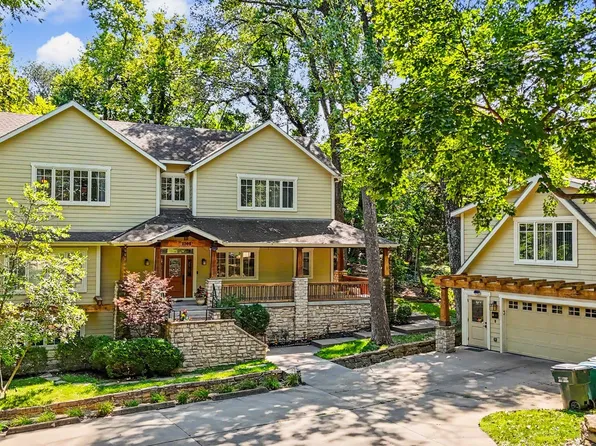 1006 Avalon Rd, Lawrence, KS 66044