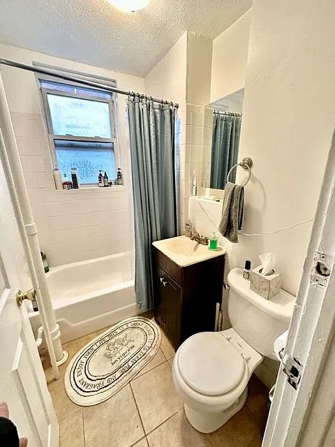 2 bed, 9999 sqft, $3,050 — Photo 3