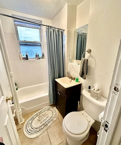 220 Hanover St #21 — Photo 3
