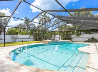 1623 Shady Leaf Dr, Valrico, FL 33596