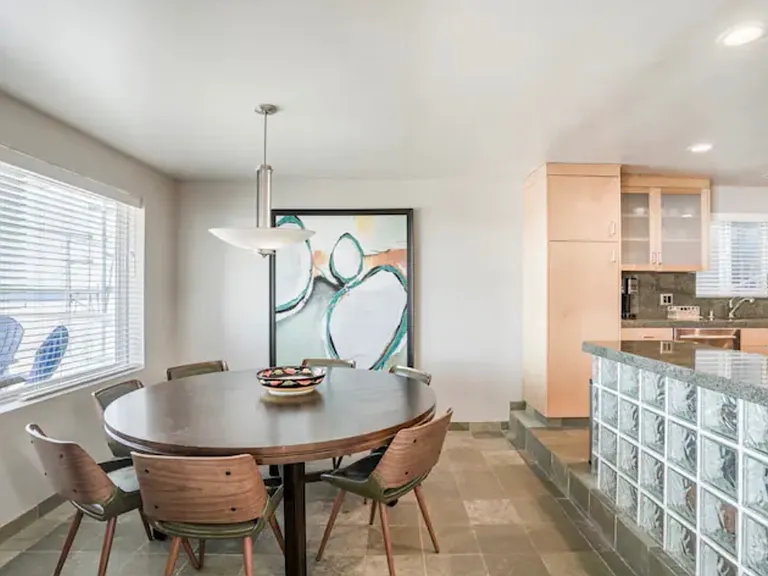 Ocean Dr — Photo 43