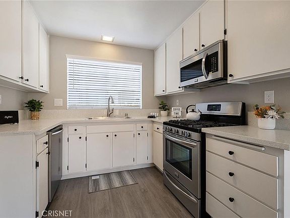 3rd image of 6667 Wilbur Ave Unit 35