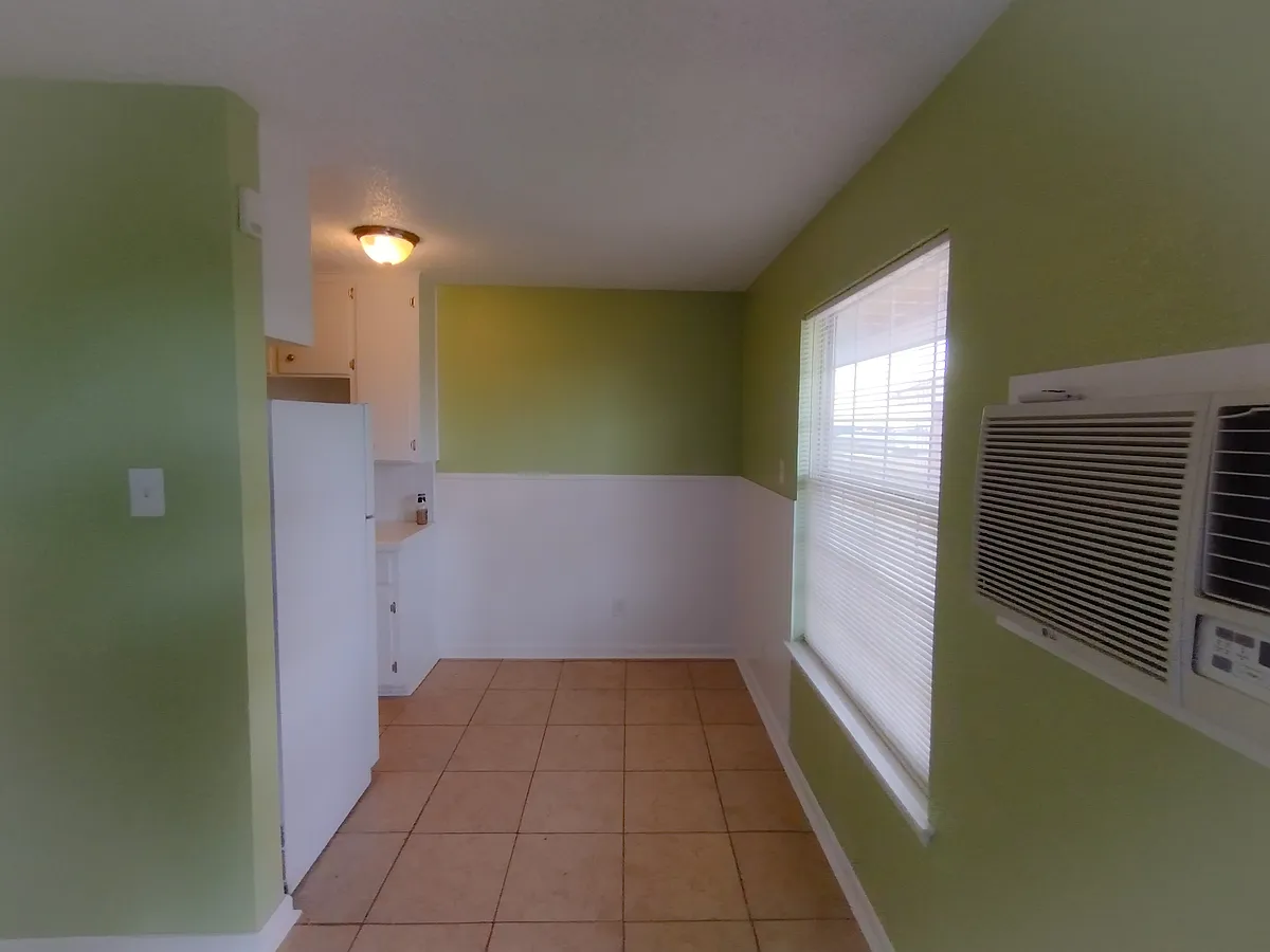 Dining Area - 1206 Bundrant Dr