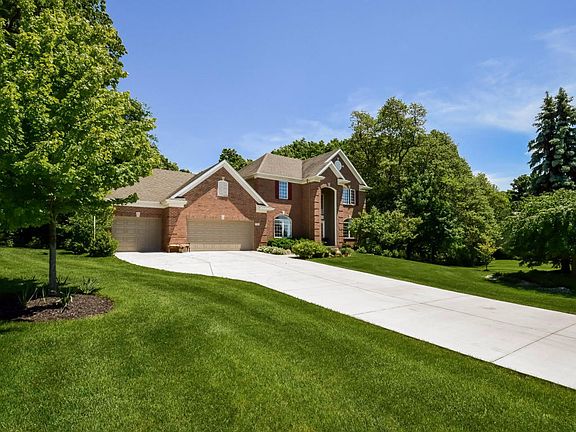 2nd image of 7764 Forest Ct NE