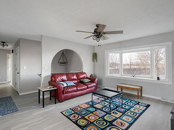 4th image of 712 Fairfield Rd