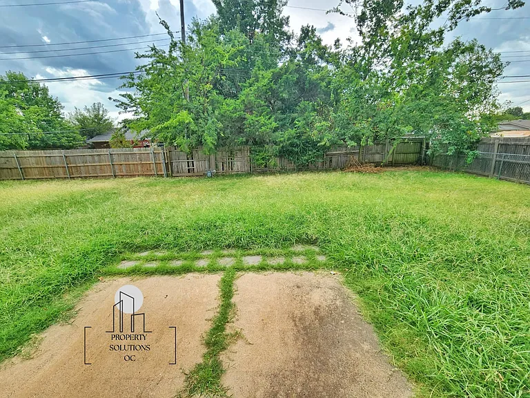 1502 Briar Meadow Rd — Photo 42