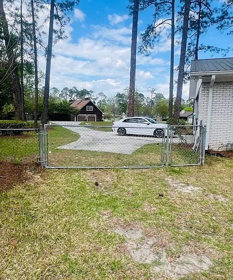 908 Habersham Rd — Photo 20
