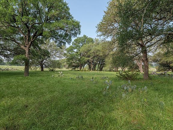5th image of 254 Guadalupe Dr