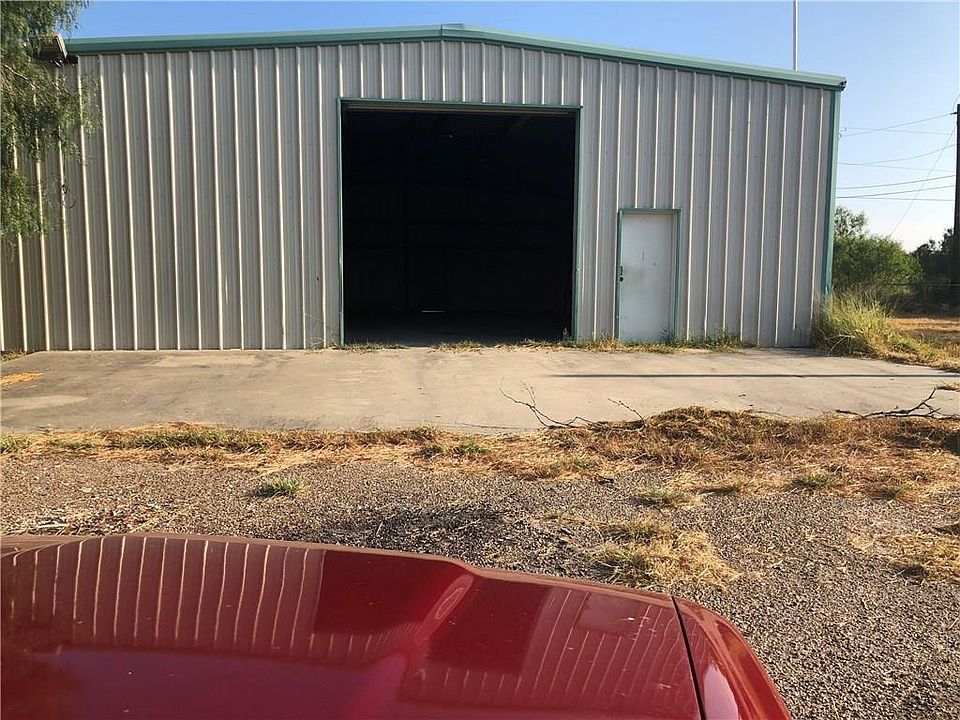 1st image of 318 N County Road 470