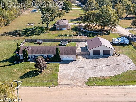 4th image of 18555 Elwell Rd