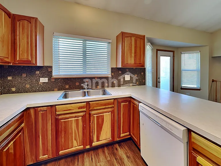 1203 Alene Dr — Photo 3