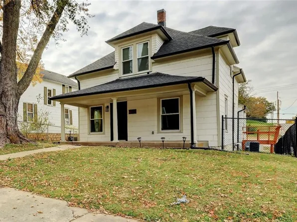 1101 S 7th St, Atchison, KS 66002
