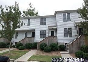 2nd image of 209-4 Beech St
