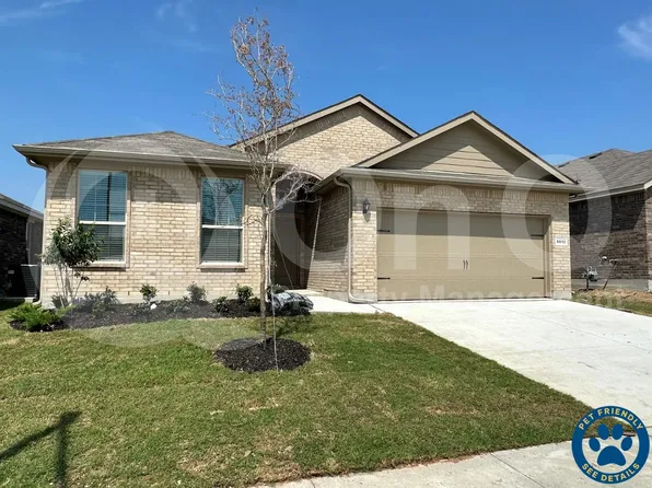 8613 Wildwest Dr, Fort Worth, TX 76131
