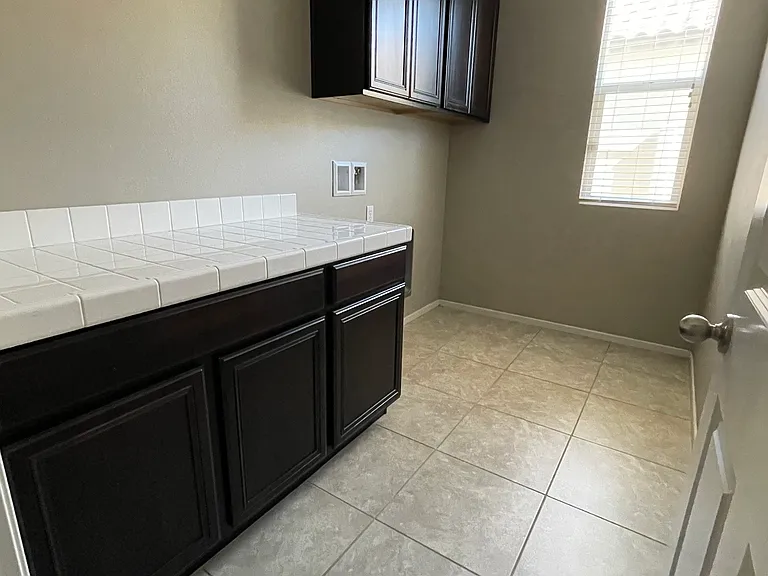 1327 Orchis Ln — Photo 21