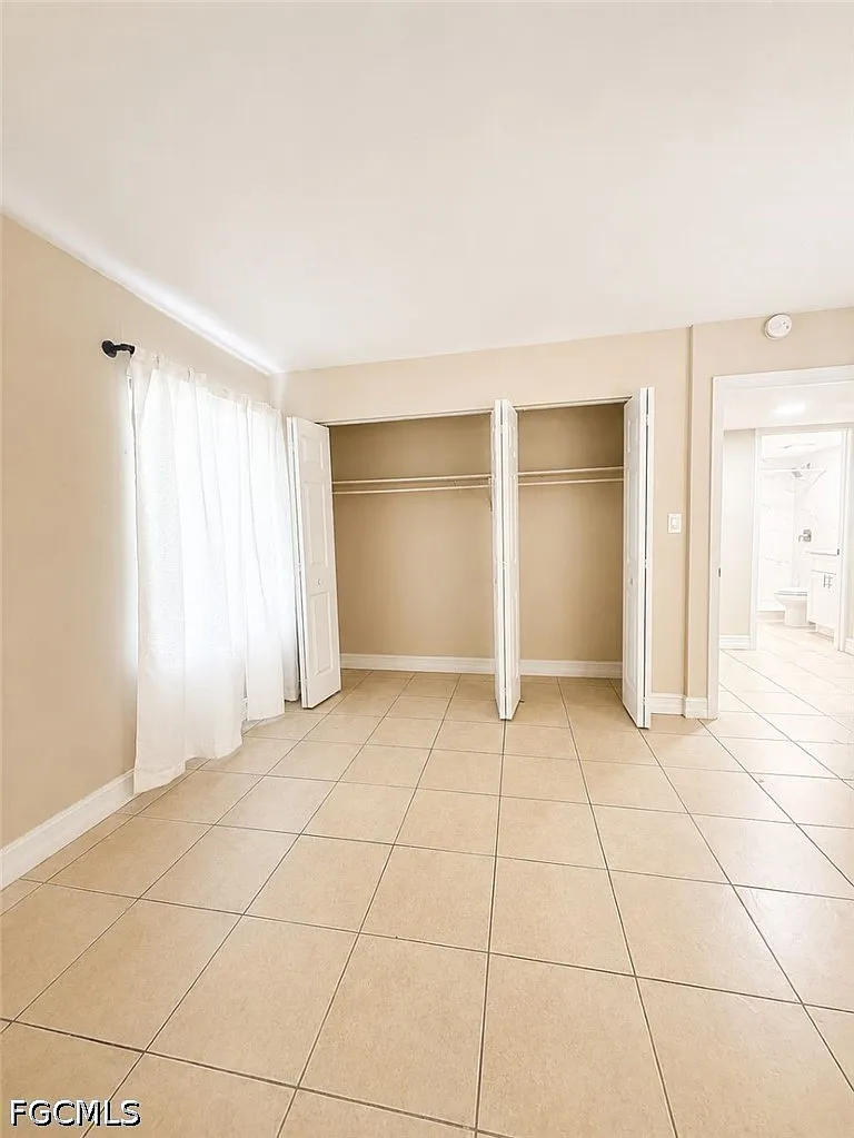 2 bed, 2.0 bath, 978 sqft, $1,350 — Photo 4