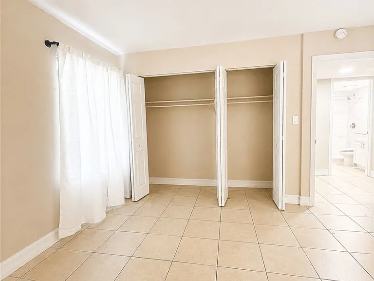 1830 Maravilla Ave #801 — Photo 4