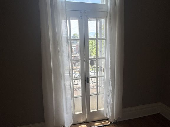 2nd image of 3449 Crittenden St Floor 2