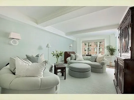 Sold by Stribling | media 19