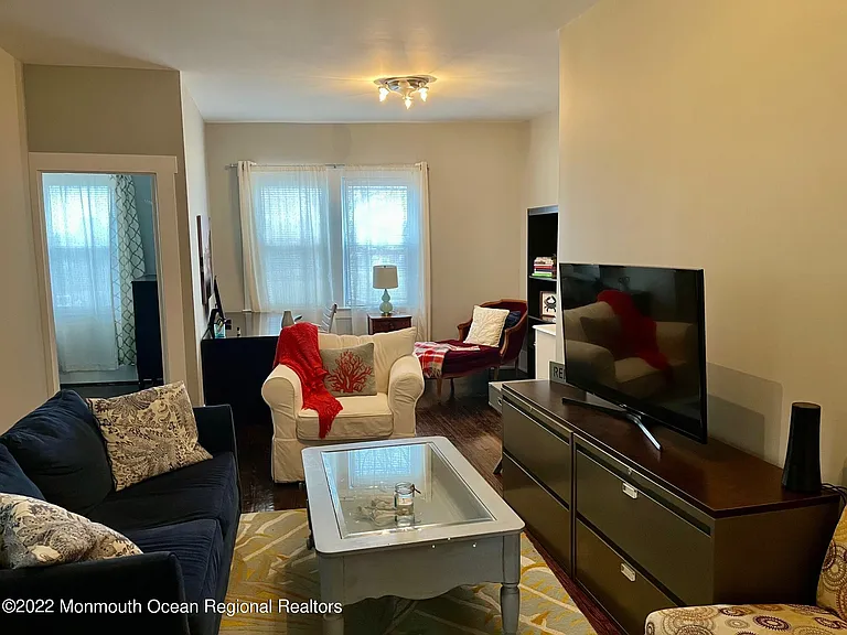 216 Main St #216 — Photo 8