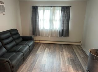 143 Meadowbrook Ln #A, Brookhaven, PA 19015