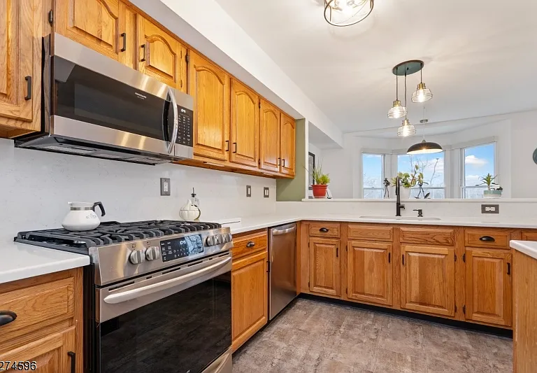 18 Pond Ridge Dr — Photo 6