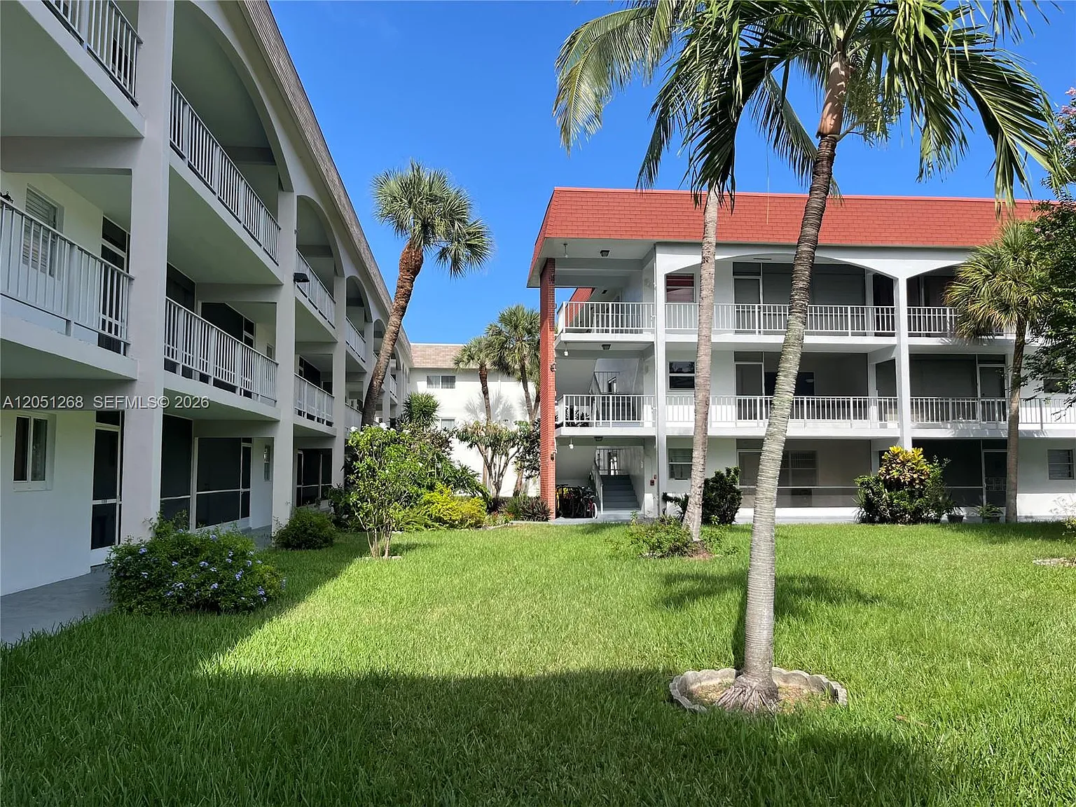 1 bed, 1.0 bath, $1,700 — Photo 4