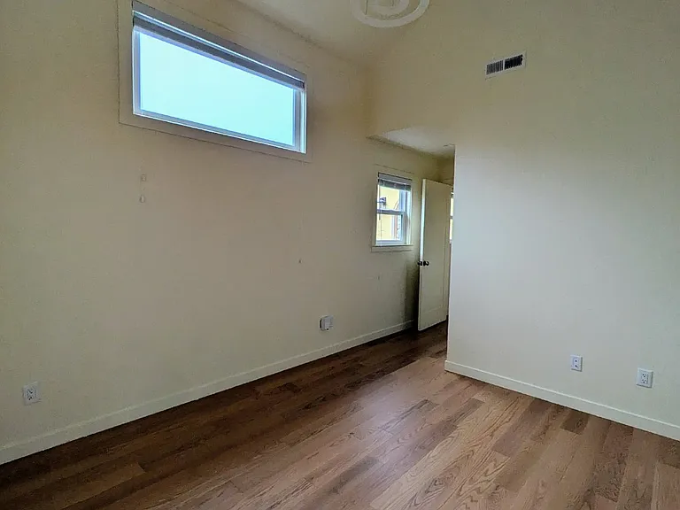 125 Dake Ave #A — Photo 9