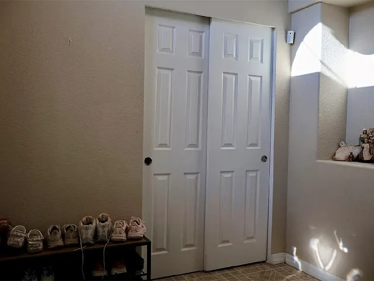 4964 Vista Flora Way — Photo 17